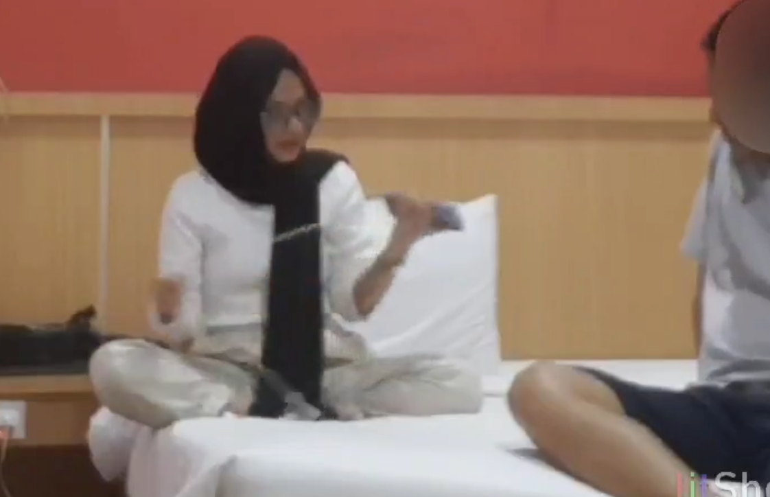 Viral Tukang Tatto Yang Sangat Beruntung Dikasih Jatah Oleh Tante Binor Buat Dimasukin